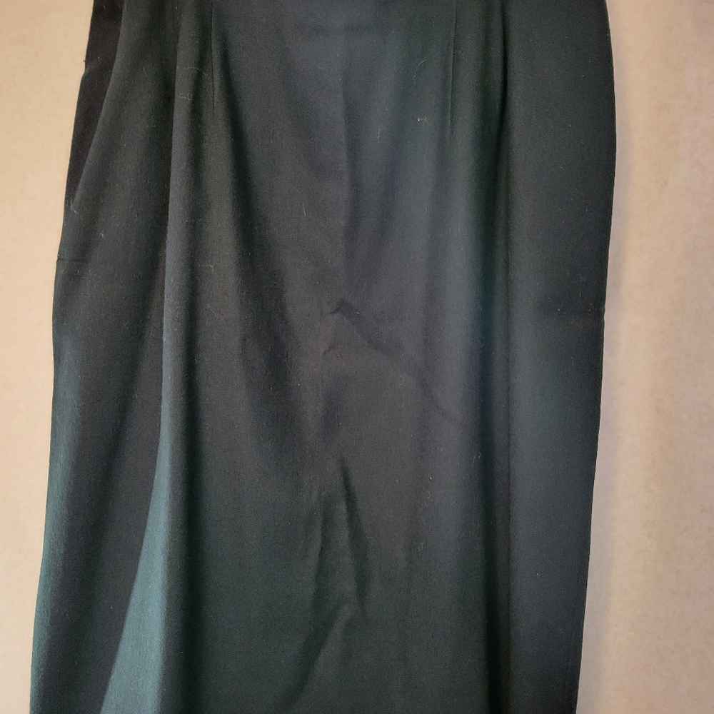 Jones New York Hunter Green 100% Wool Pencil Skirt, size 18w